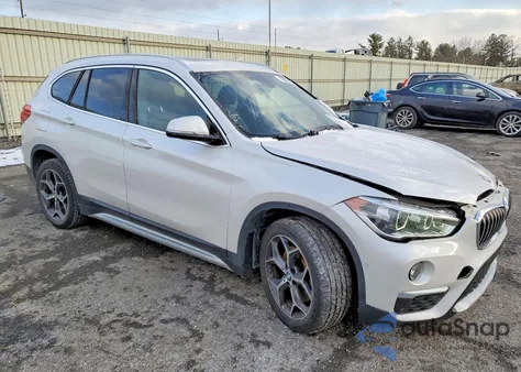 2018 BMW X1 xDrive28I z USA, uszkodzony, nr VIN WBXHT3C32J3F03925